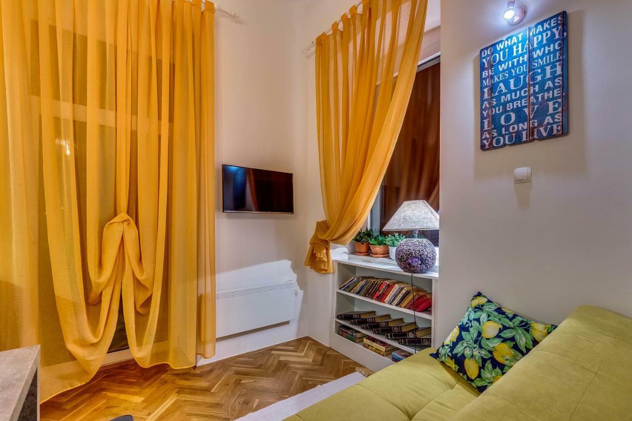Conty Apartment غييكا المظهر الخارجي الصورة